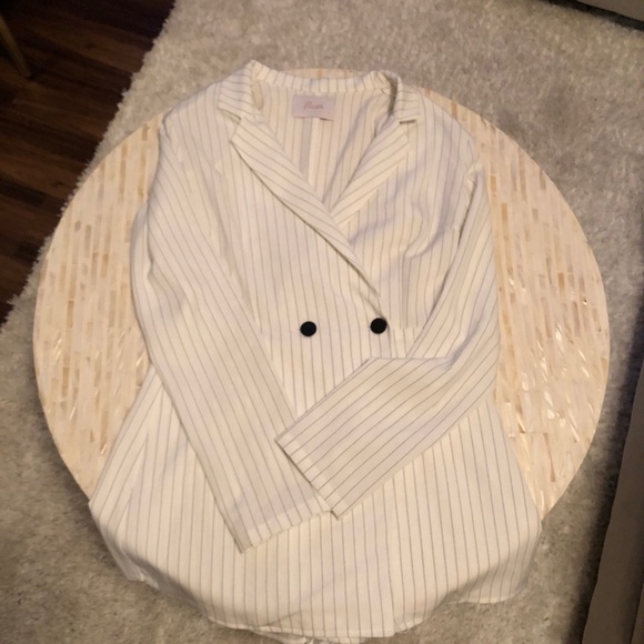 🌟 Pinstripe Romper Suit 🌟 - Picture 7 of 7